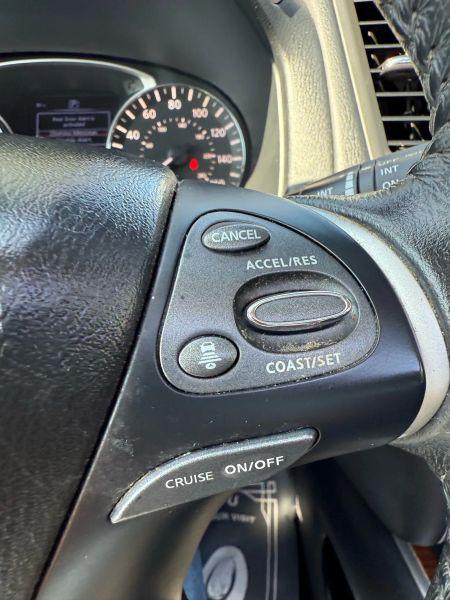 2020 Nissan Pathfinder Platinum 2WD