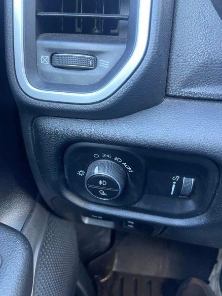 2022 Ram 1500 Big Horn Quad Cab 4x2 6'4" Box