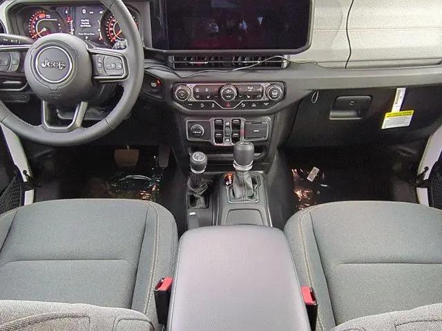 2025 Jeep Wrangler 4-Door Summit 4x4