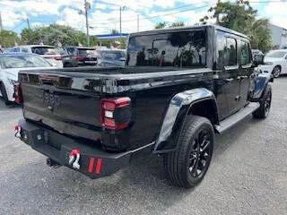 2022 Jeep Gladiator Sport