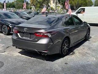 2022 Toyota Camry SE
