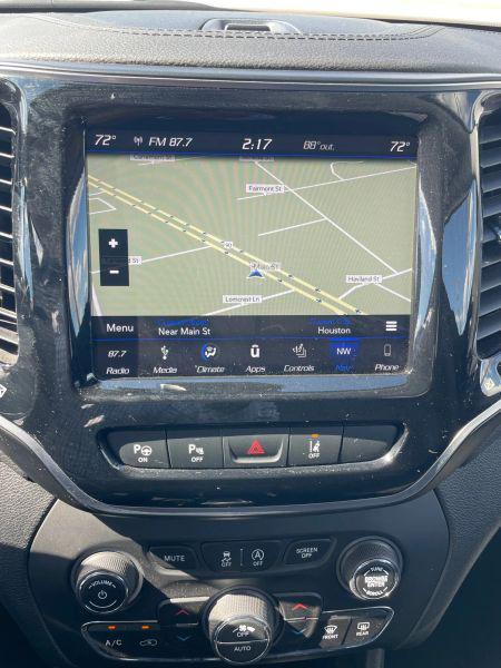 2019 Jeep Cherokee Limited FWD