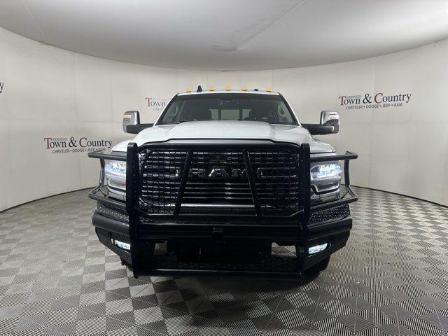 2024 RAM 3500 Laramie Crew Cab 4x4 8 Box 2024 RAM 3500 Laramie Crew Cab 4x4 8 Box