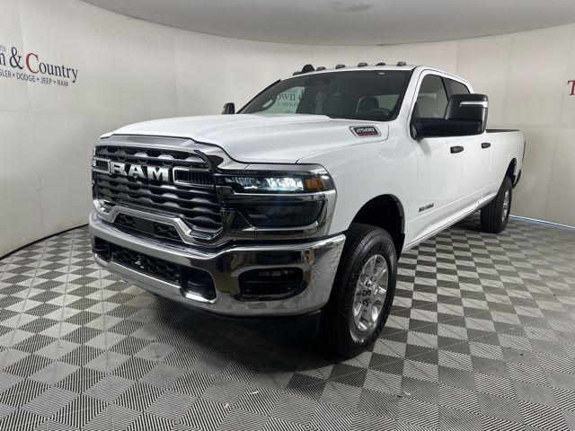 2025 RAM 2500 Big Horn Crew Cab 4x4 8 Box