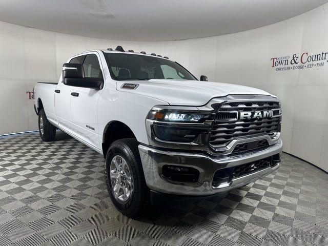 2025 RAM 2500 Big Horn Crew Cab 4x4 8 Box