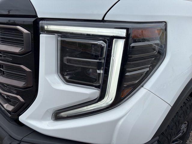 2023 GMC Sierra 1500 4WD Crew Cab Short Box AT4X