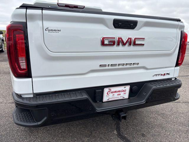 2023 GMC Sierra 1500 4WD Crew Cab Short Box AT4X