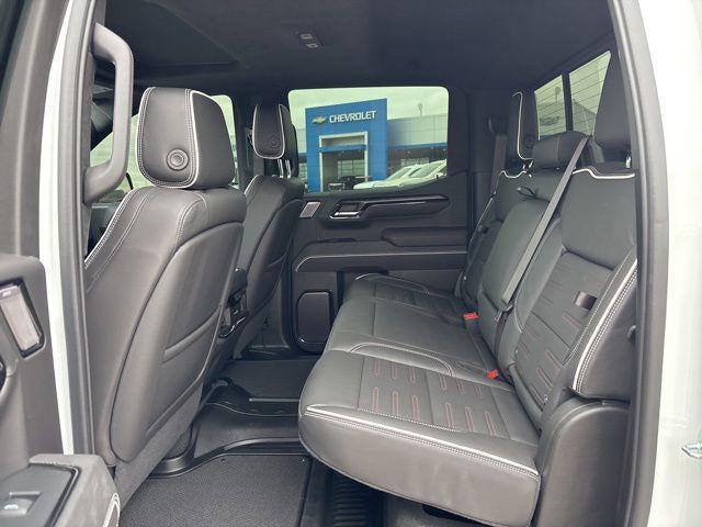 2023 GMC Sierra 1500 4WD Crew Cab Short Box AT4X