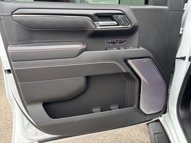 2023 GMC Sierra 1500 4WD Crew Cab Short Box AT4X