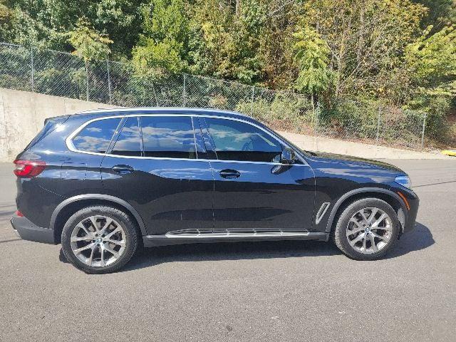 2022 BMW X5 xDrive40i 2022 BMW X5 xDrive40i