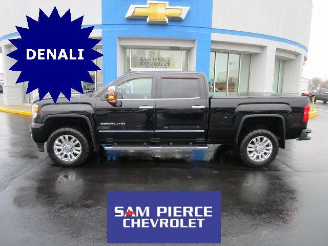 2018 GMC Sierra 2500HD Denali for sale in Daleville, IN