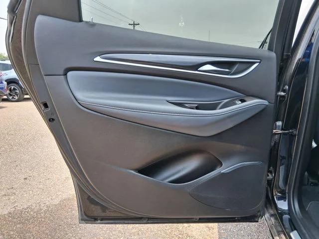 2024 Buick Enclave Essence FWD