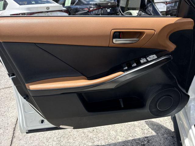2024 Lexus IS 300 300