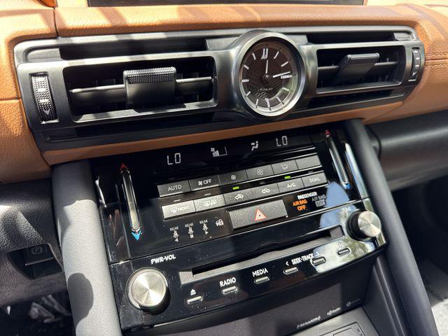 2024 Lexus IS 300 300