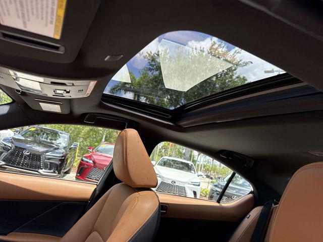 2024 Lexus IS 300 300