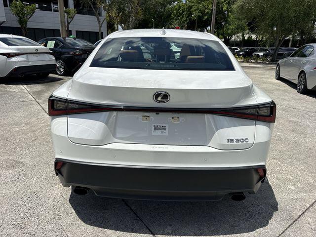 2024 Lexus IS 300 300