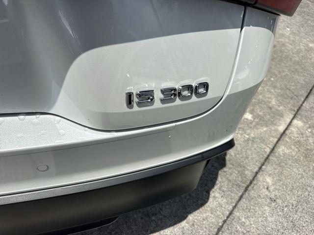 2024 Lexus IS 300 300