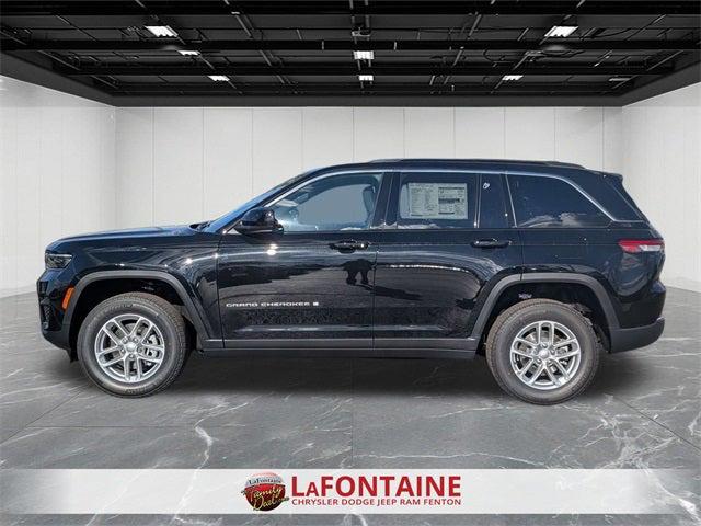 2025 Jeep Grand Cherokee GRAND CHEROKEE LAREDO X 4X4