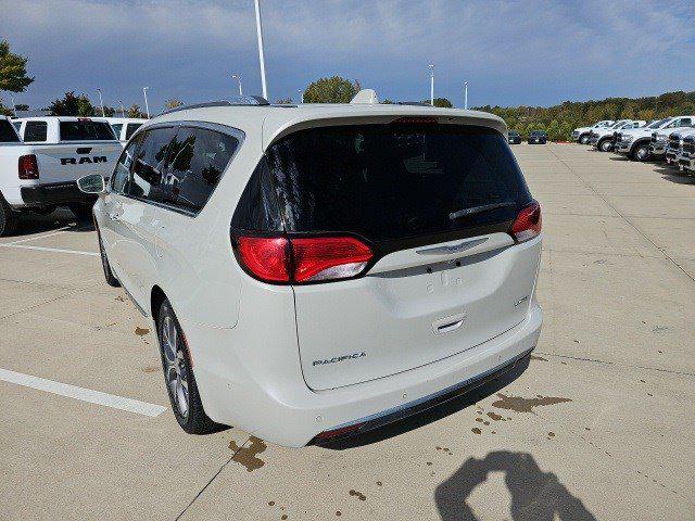 2017 Chrysler Pacifica Limited 2017 Chrysler Pacifica Limited