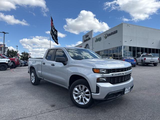 2021 Chevrolet Silverado 1500 2WD Double Cab Standard Bed Custom