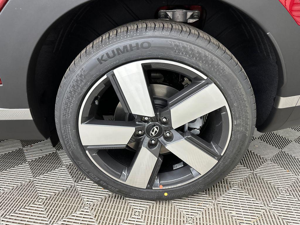 2026 Hyundai Santa Fe Limited - Photo 23
