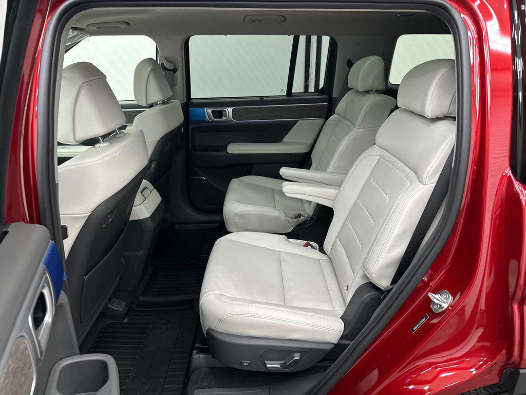 2026 Hyundai Santa Fe Limited - Photo 24