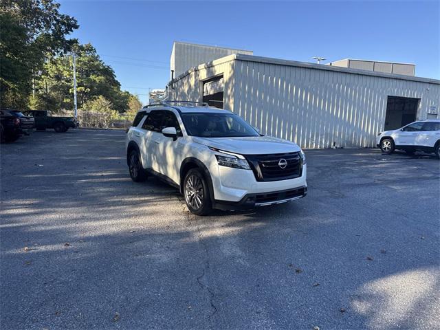2023 Nissan Pathfinder SL FWD 2023 Nissan Pathfinder SL FWD