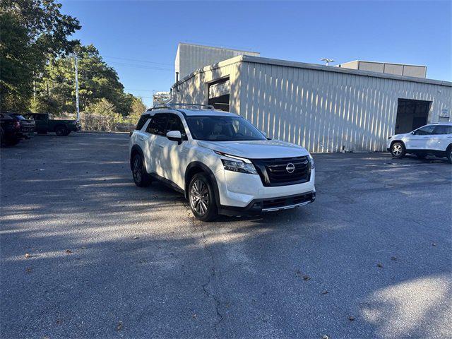 2023 Nissan Pathfinder SL FWD 2023 Nissan Pathfinder SL FWD