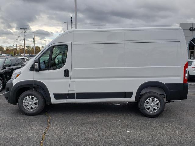2026 Ram ProMaster Cargo Van SLT High Roof 136" WB