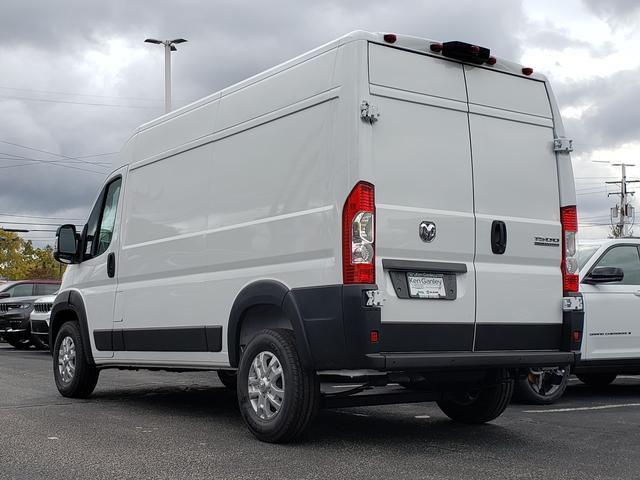 2026 Ram ProMaster Cargo Van SLT High Roof 136" WB