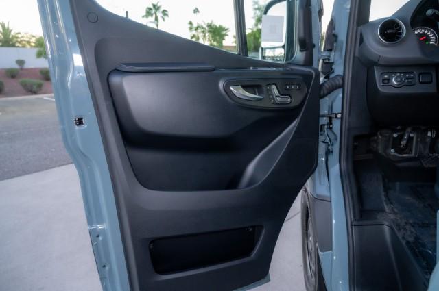 2026 Mercedes-Benz Sprinter Crew Van Standard Roof 4-Cyl Diesel HO