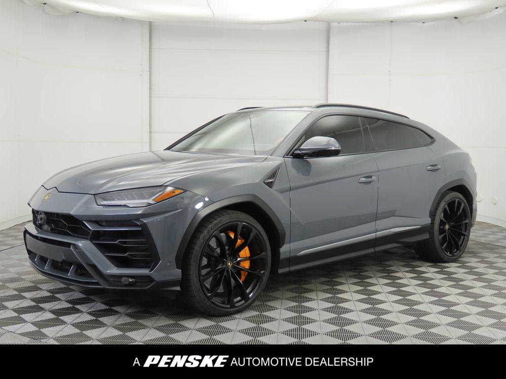 2021 Lamborghini Urus Base