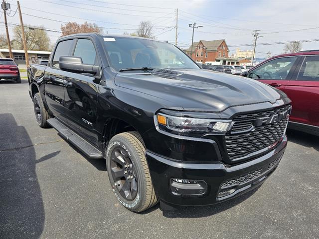 2026 RAM Ram 1500 RAM 1500 EXPRESS CREW CAB 4X4 57 BOX