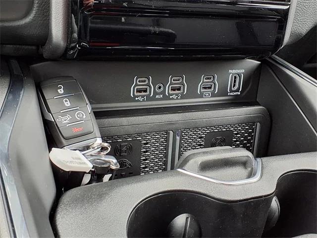 2026 Ram 1500 Laramie Crew Cab 4x4 5'7" Box