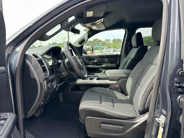 2026 Ram 1500 Express Crew Cab 4x4 5'7" Box