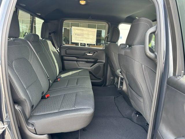 2026 Ram 1500 Express Crew Cab 4x4 5'7" Box