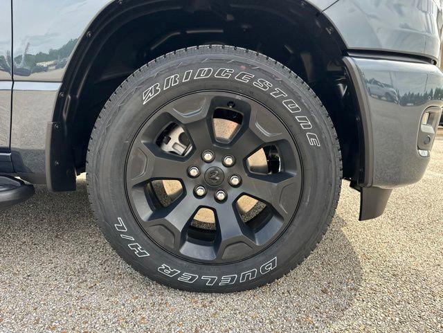 2026 Ram 1500 Express Crew Cab 4x4 5'7" Box