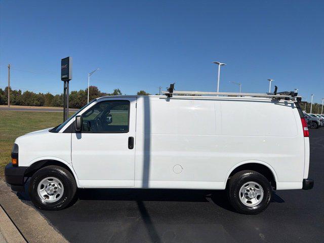 2022 Chevrolet Express Cargo RWD 2500 Regular Wheelbase WT 2022 Chevrolet Express Cargo RWD 2500 Regular Wheelbase WT