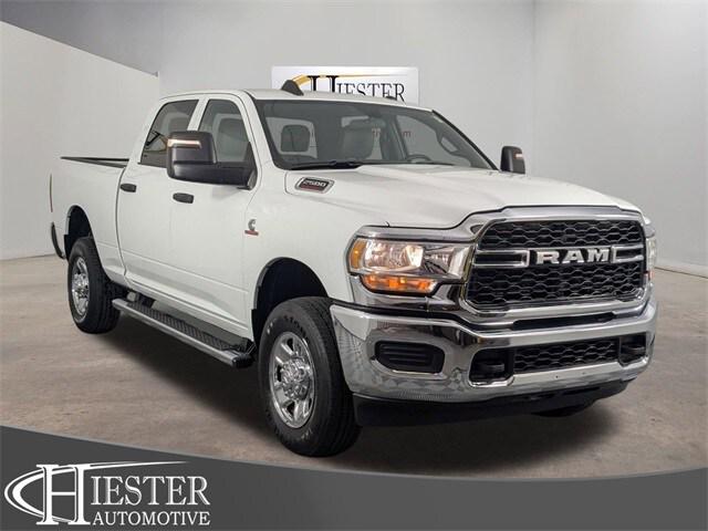 2024 RAM 2500 Tradesman Crew Cab 4x4 64 Box