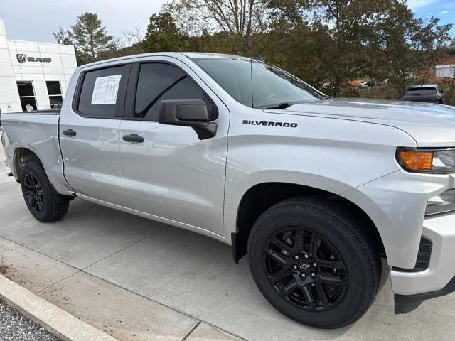 2021 Chevrolet Silverado 1500 2WD Crew Cab Short Bed Custom 2021 Chevrolet Silverado 1500 2WD Crew Cab Short Bed Custom