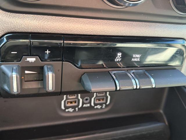 2023 Ram 1500 Big Horn Crew Cab 4x4 5'7" Box