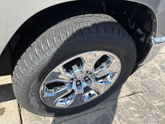 2023 Ram 1500 Big Horn Crew Cab 4x4 5'7" Box