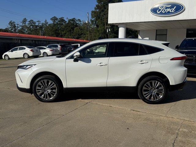 2022 Toyota Venza XLE