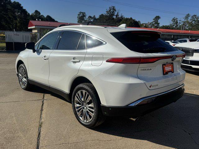 2022 Toyota Venza XLE