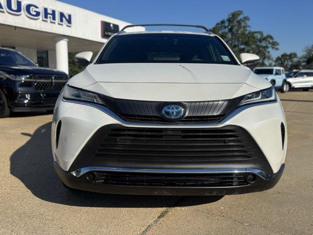 2022 Toyota Venza XLE
