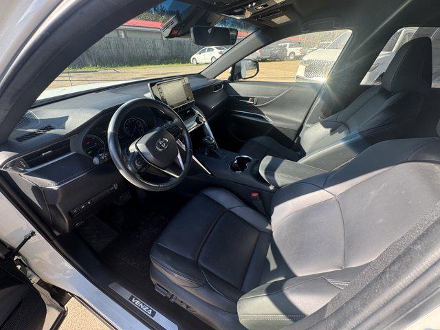 2022 Toyota Venza XLE