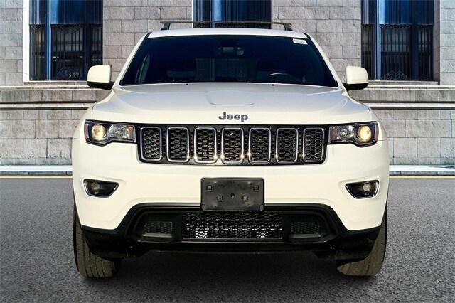 2017 Jeep Grand Cherokee Laredo 4x4