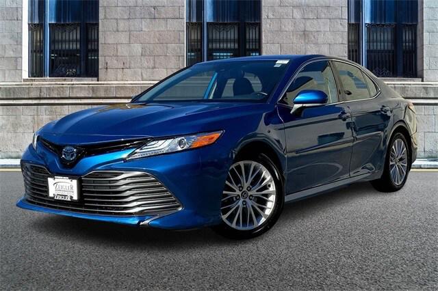 2020 Toyota Camry XLE Hybrid 2020 Toyota Camry XLE Hybrid