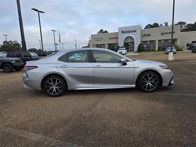 2024 Toyota Camry SE 2024 Toyota Camry SE