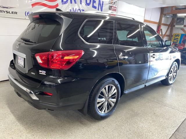 2019 Nissan Pathfinder S 2019 Nissan Pathfinder S